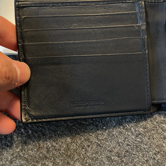 Navy leather Botegga Veneta wallet - Picture 3 of 9